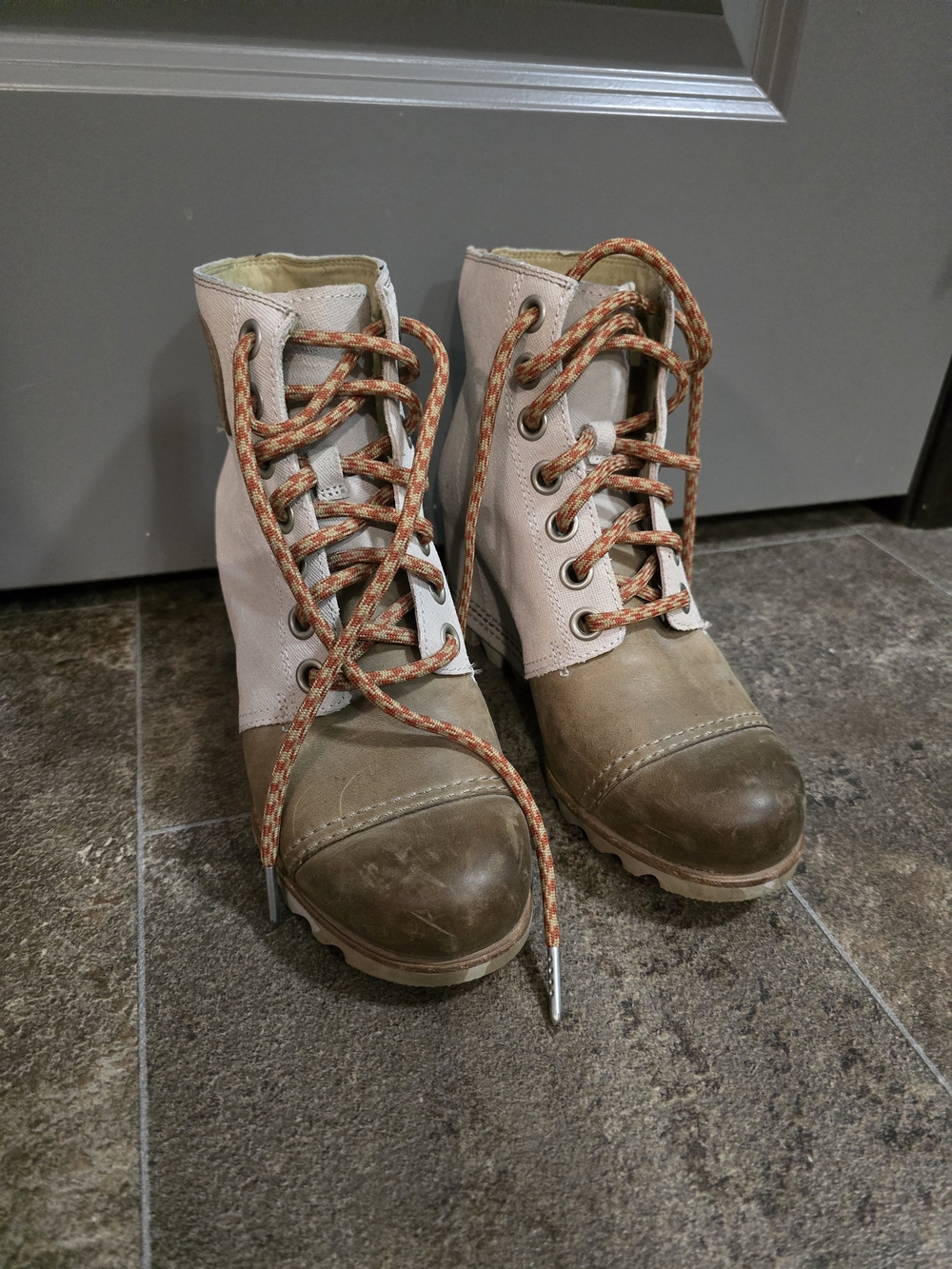 Sorel Two-Tone Beige and Brown Lace-Up Women's Ankle Boots